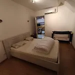 Maison Atypique Proche Forets Vallees Holiday home Vaudricourt (Somme)