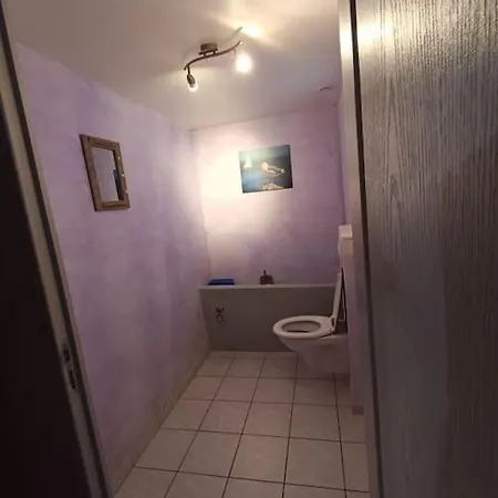 Semesterbostad Maison Atypique Proche Forets Vallees